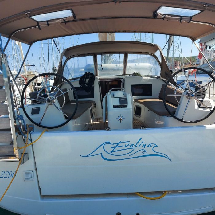 Evelina | Sun Odyssey 410 photo 5