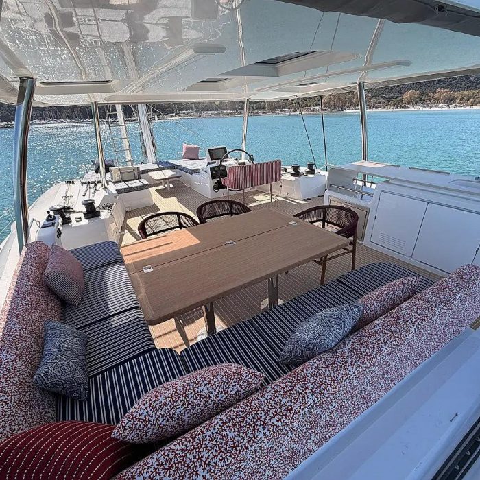 Nama | Lagoon 60 photo 31