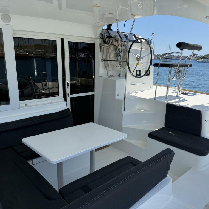 Nirvana | Lagoon 39 photo 17