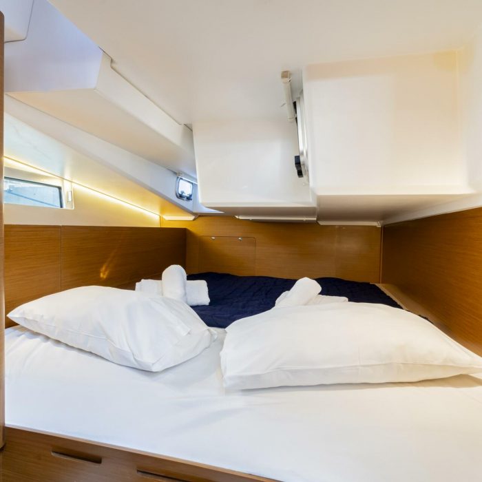 VITAMIN SEA | Sun Odyssey 490 photo 10
