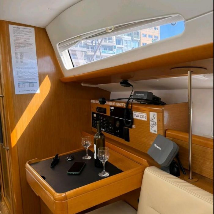 Freya | Sun Odyssey 42DS photo 9