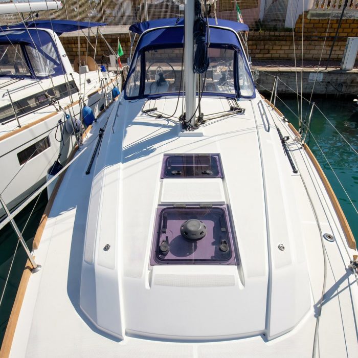 Levante - Standard line | Oceanis 35.1 photo 6
