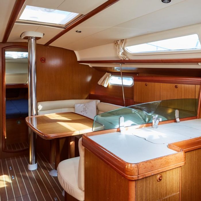 Bbcap | Sun Odyssey 39i photo 10