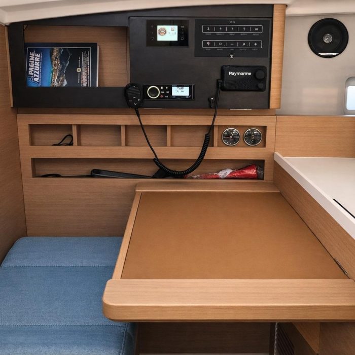 Non è Mia | Sun Odyssey 410 photo 5