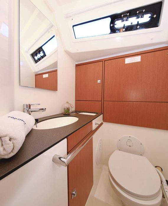 Taurus | Bavaria Cruiser 46 photo 21