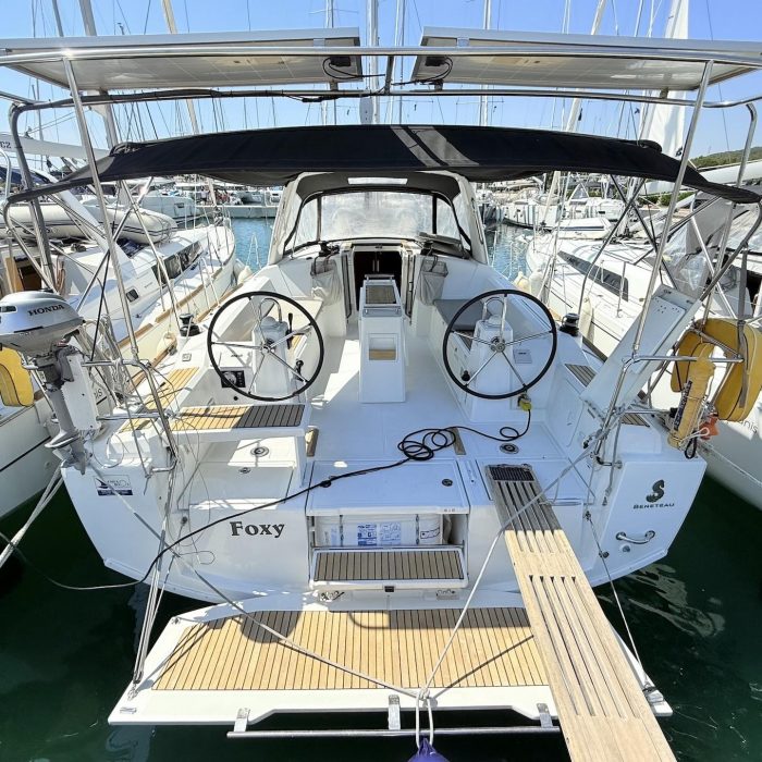 Foxy | Oceanis 38.1 photo 2