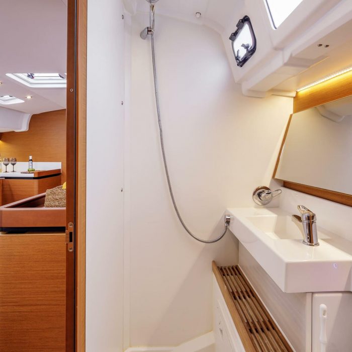 MARE MIA | Sun Odyssey 490 photo 10