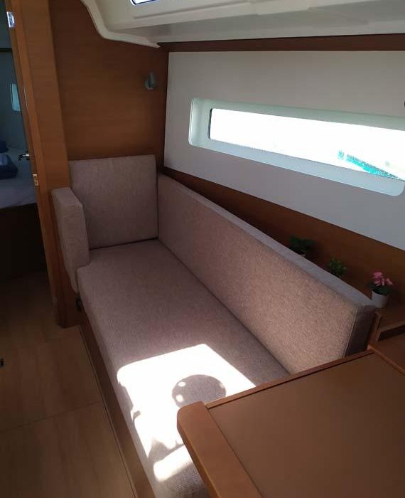 Bright Elli | Sun Odyssey 380 - 3 cab. photo 8