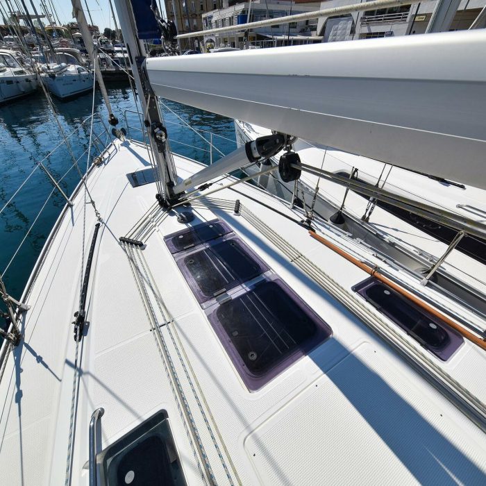 Viviana | Bavaria 37 photo 6