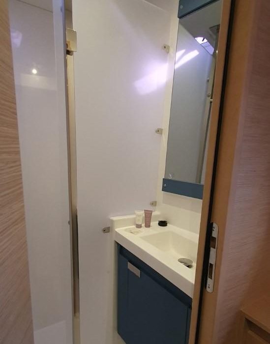 Princess | Fountaine Pajot Aura 51 photo 15