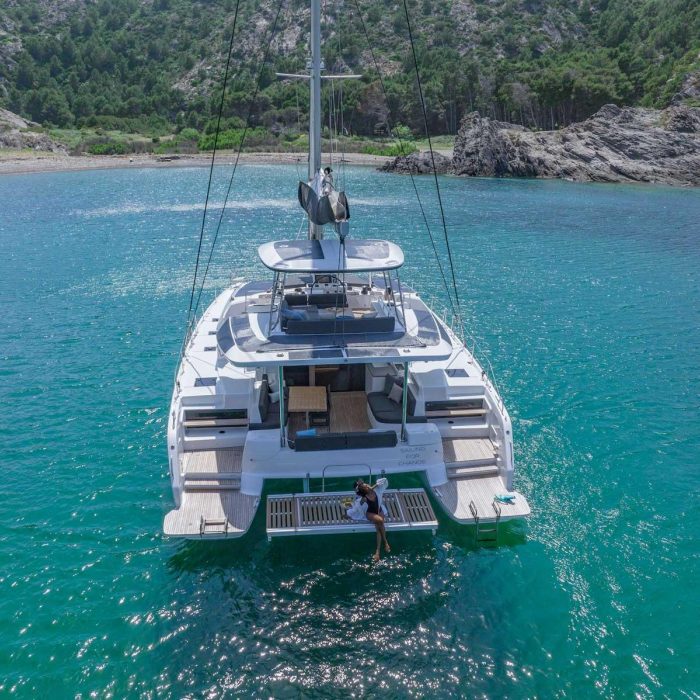 Premium | Lagoon 51 photo 13