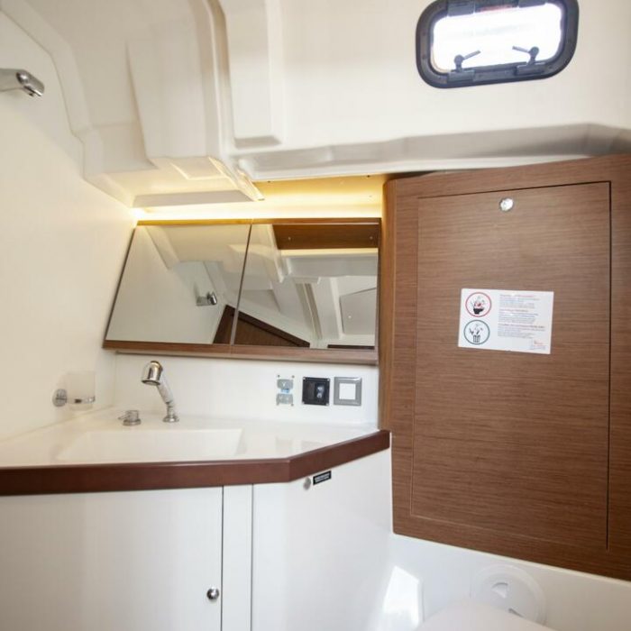 BreezY | Oceanis 46.1 photo 10