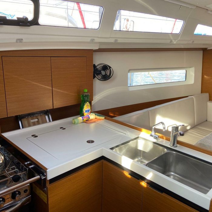 Philippa | Sun Odyssey 380 photo 5