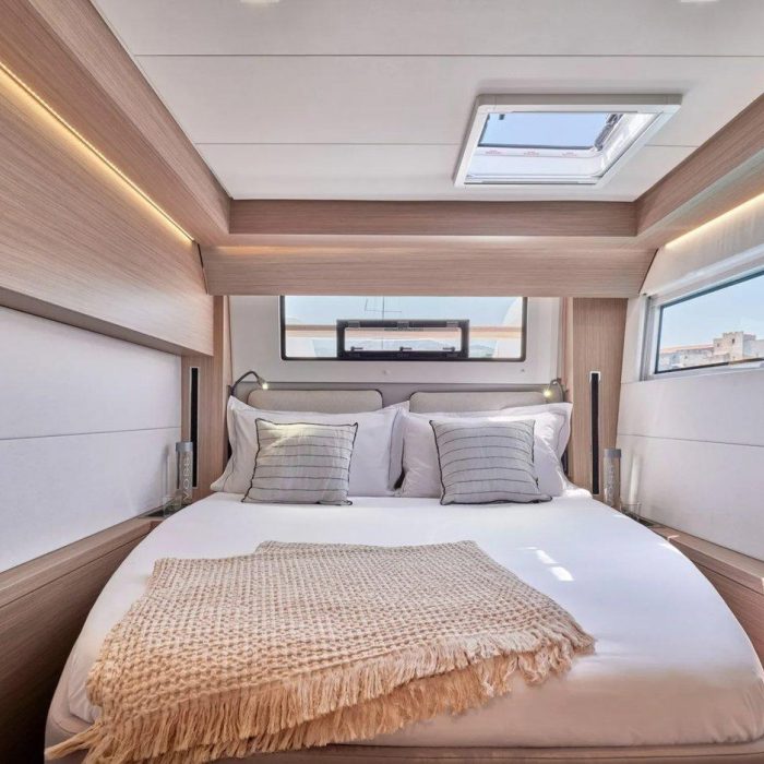 Premium | Lagoon 51 photo 9