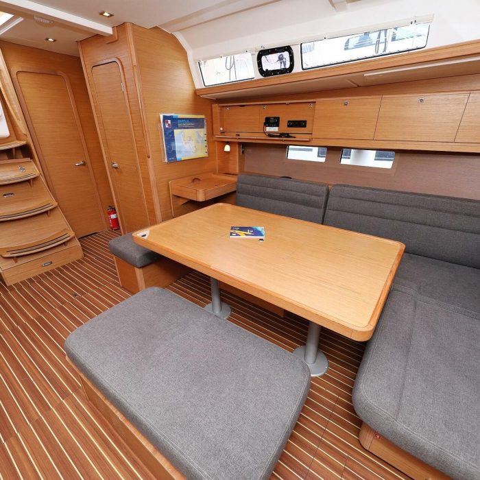 Horido | Dufour 460 GL photo 9