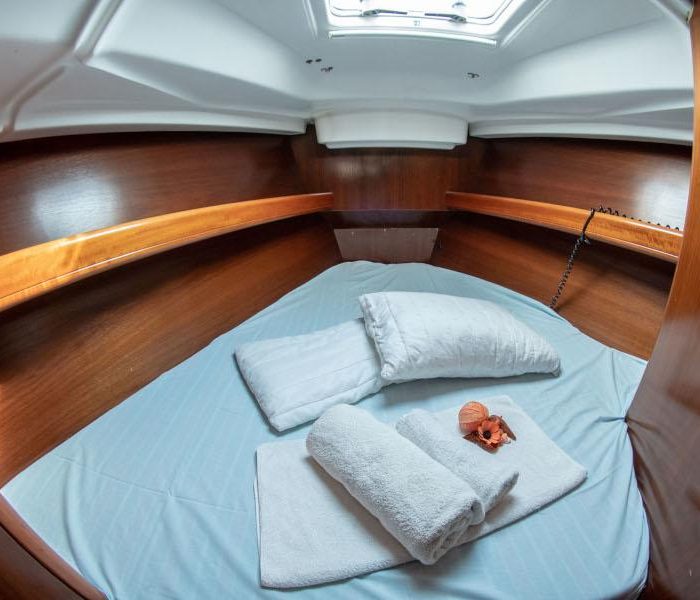 Ekaterini | Oceanis 411 photo 15