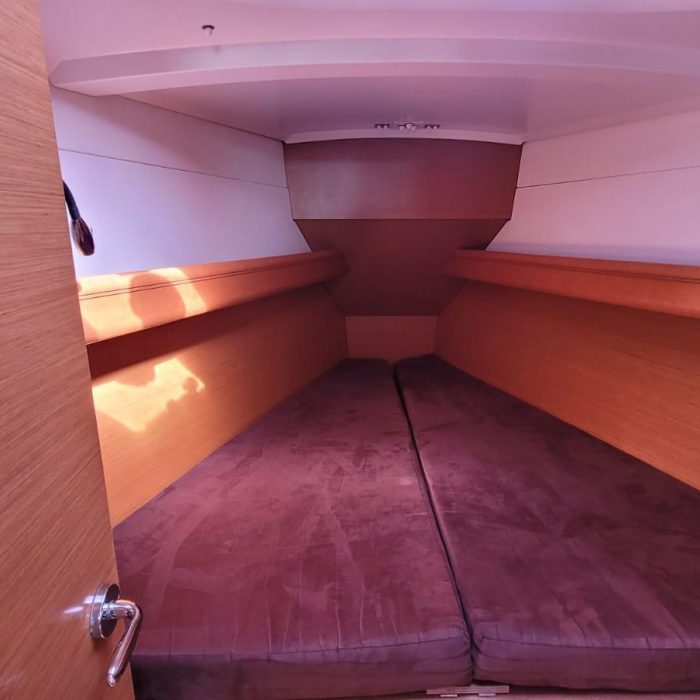 Grenat | Sun Odyssey 379 photo 17