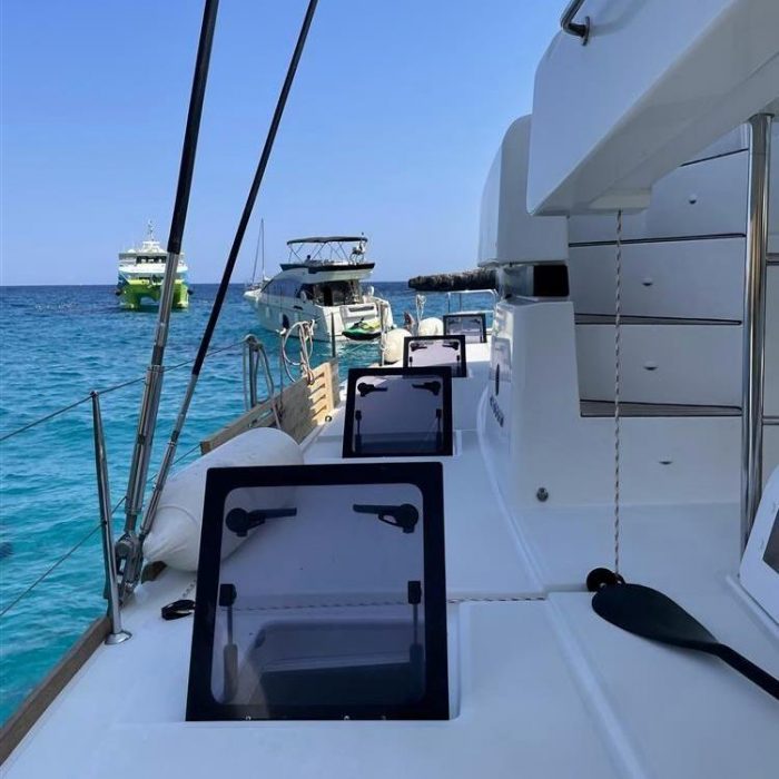 Jolie | Lagoon 52F photo 6