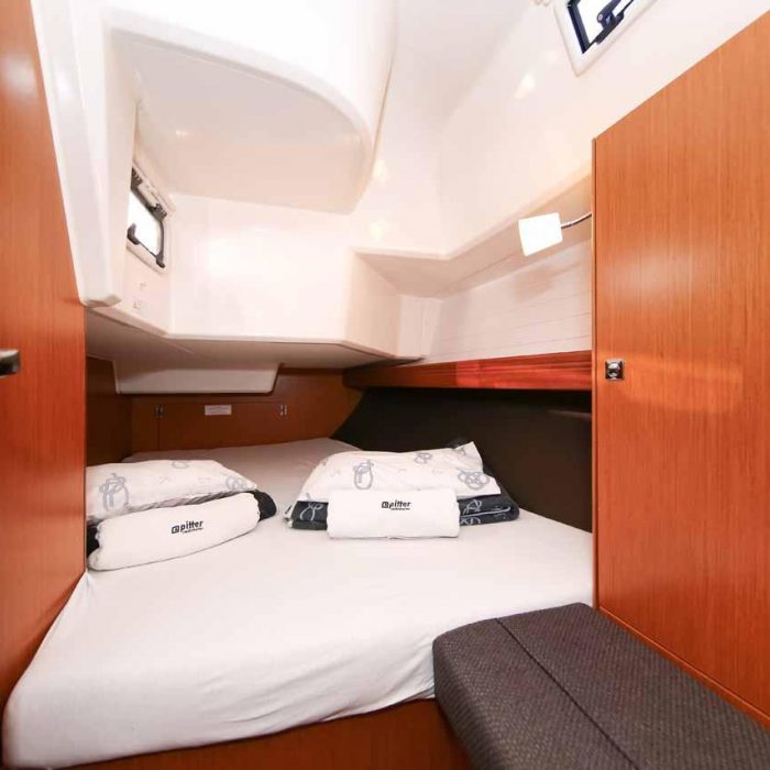 Bella Angelina | Bavaria Cruiser 37 photo 43