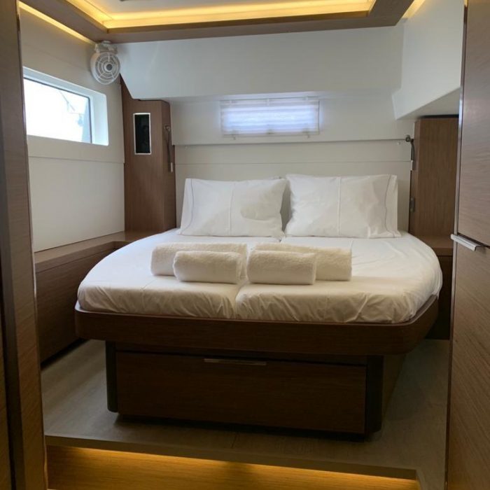 WHITE PEARL | Lagoon 46 photo 26