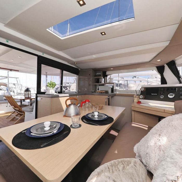 Tu Tamo 2 | Fountaine Pajot LUCIA 40 photo 12