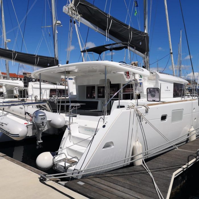 GRAND DELUXE | Lagoon 450 photo 4
