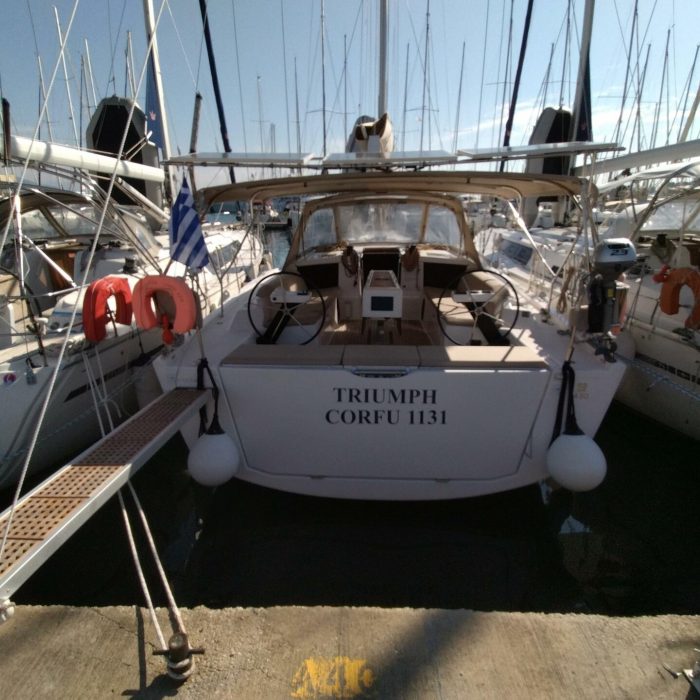 Triumph | Dufour 430 photo 11