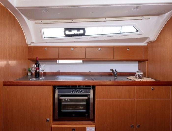 Nina | Bavaria Cruiser 41 photo 14