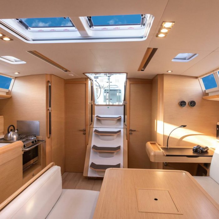Chandra - Standard line | Sun Odyssey 479 photo 11