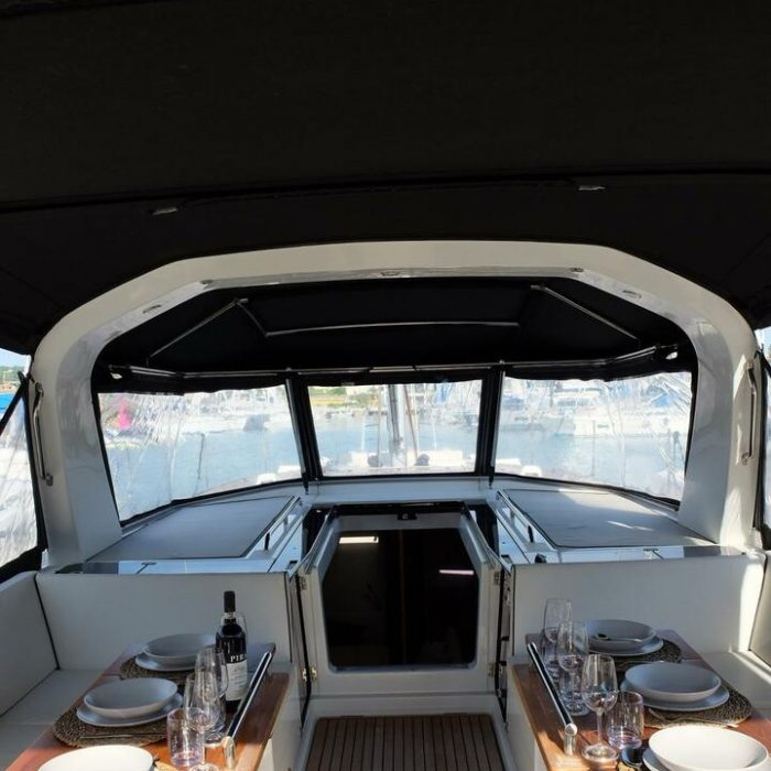 Premium + | Oceanis Yacht 62 photo 12
