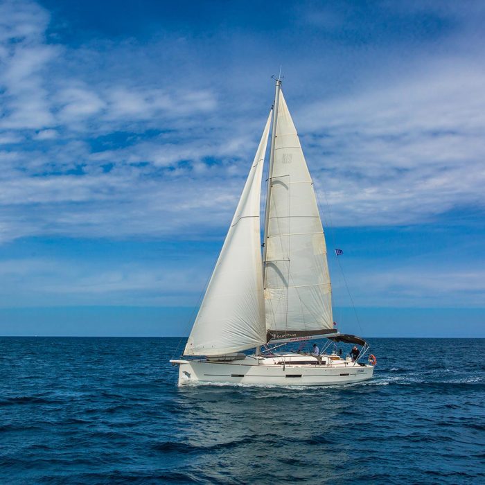 Discovery Planet | Dufour 460 Grand Large photo 2