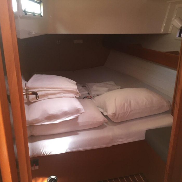 Aura 1 | Bavaria Cruiser 45 photo 10