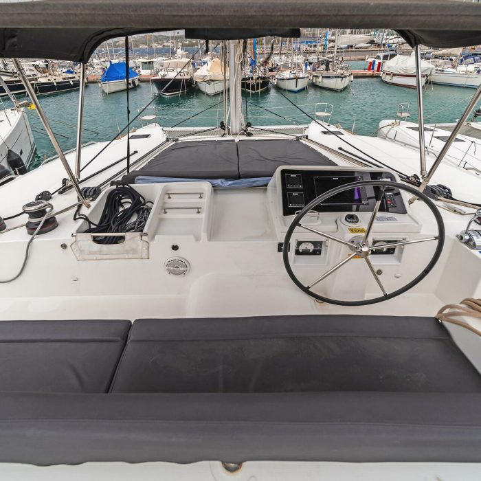 Nemesis | Lagoon 450 Fly photo 10