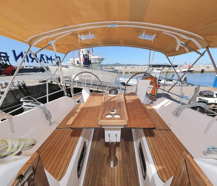 Lupe | Bavaria Cruiser 37 photo 5