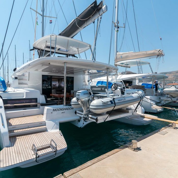 Moonshadow | Lagoon 51 - 6 + 2 cab. photo 3