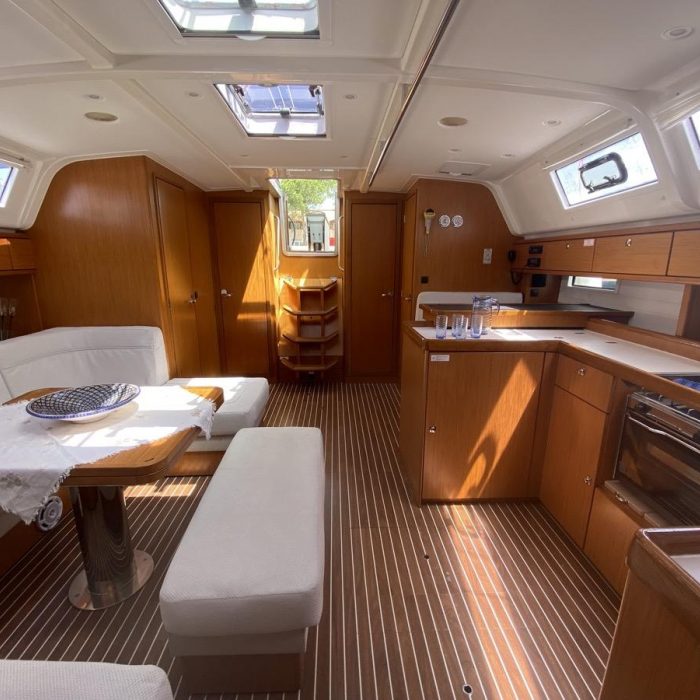 Rutilicus | Bavaria Cruiser 51 photo 6