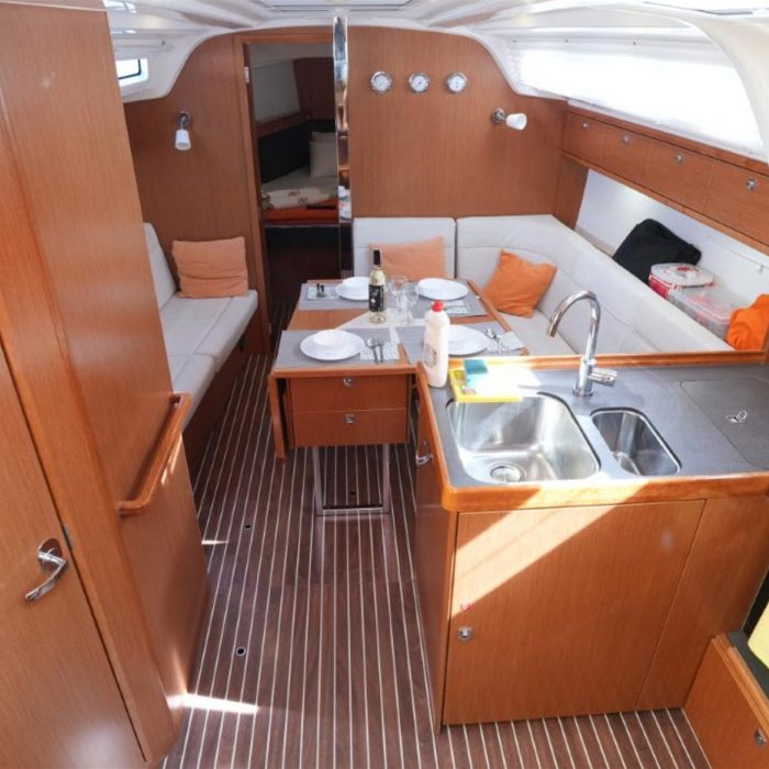Roger Rabbit | Bavaria Cruiser 37 photo 8