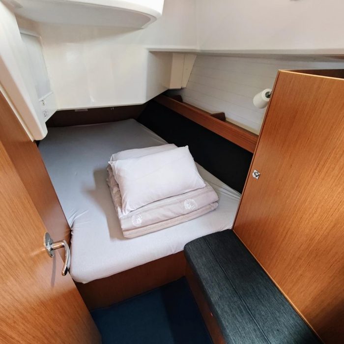 Hana | Bavaria Cruiser 37 photo 12