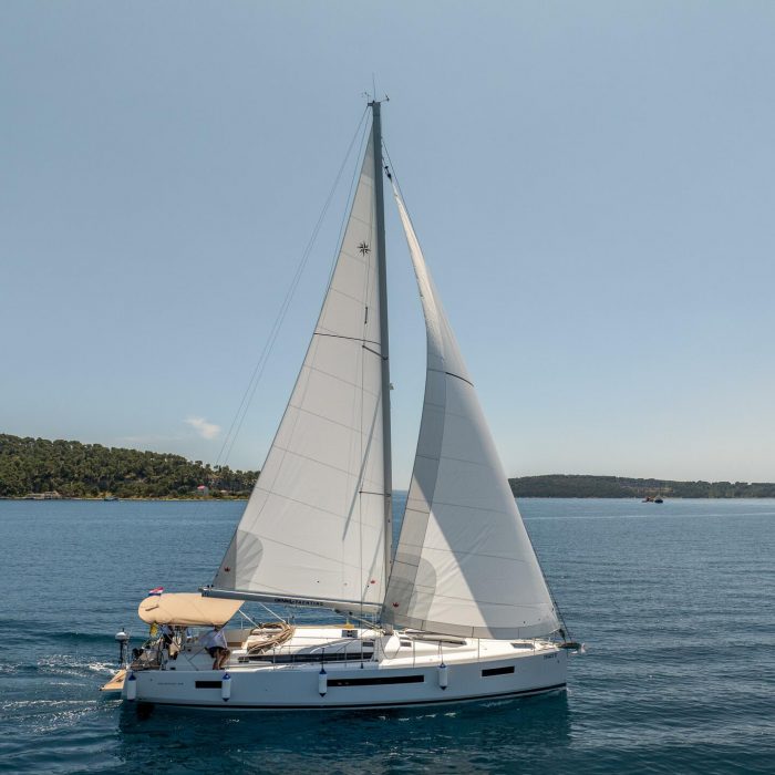 Osejava | Sun Odyssey 490 photo 3
