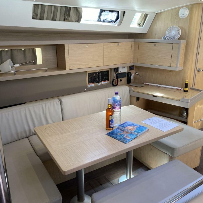 Spindrift | Beneteau Oceanis 45 photo 27