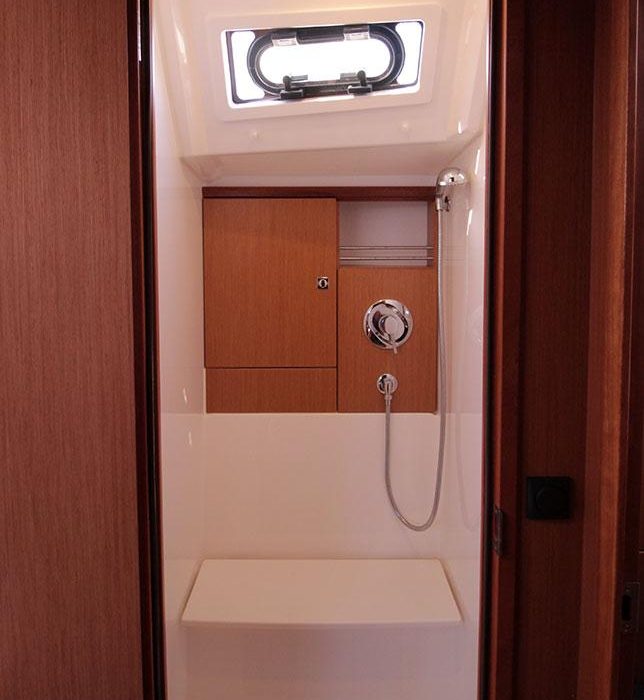 Casino Royale | Bavaria Cruiser 46 photo 10