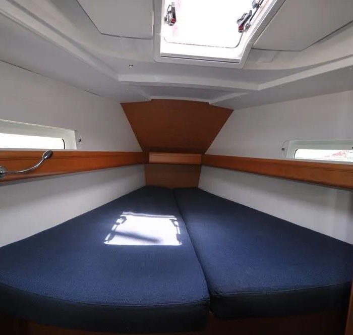 FourTwo | Sun Odyssey 409 photo 12