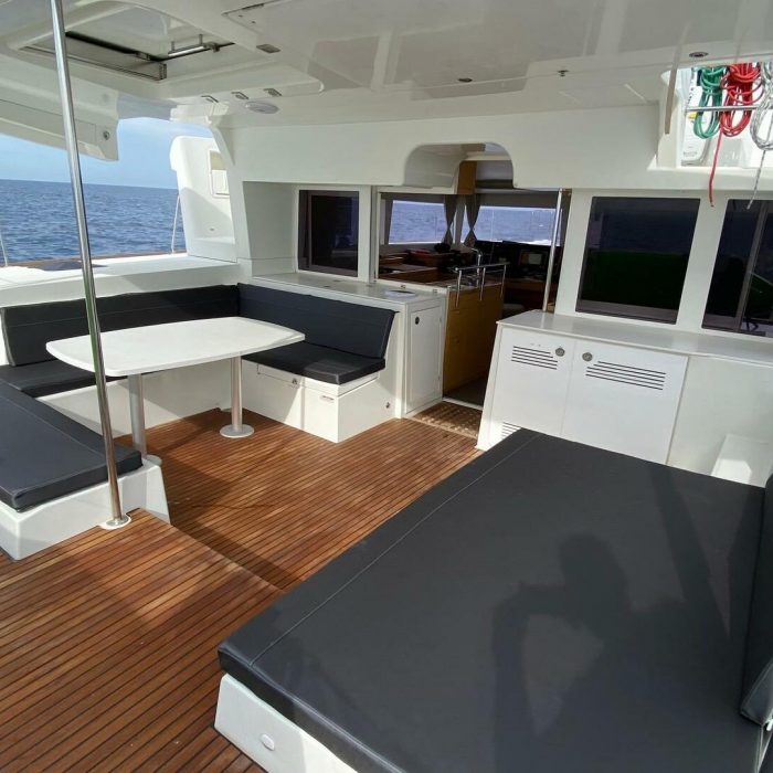 Fornes | Lagoon 450 Fly photo 6