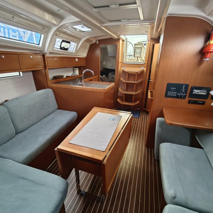 Bura | Bavaria Cruiser 37 photo 15