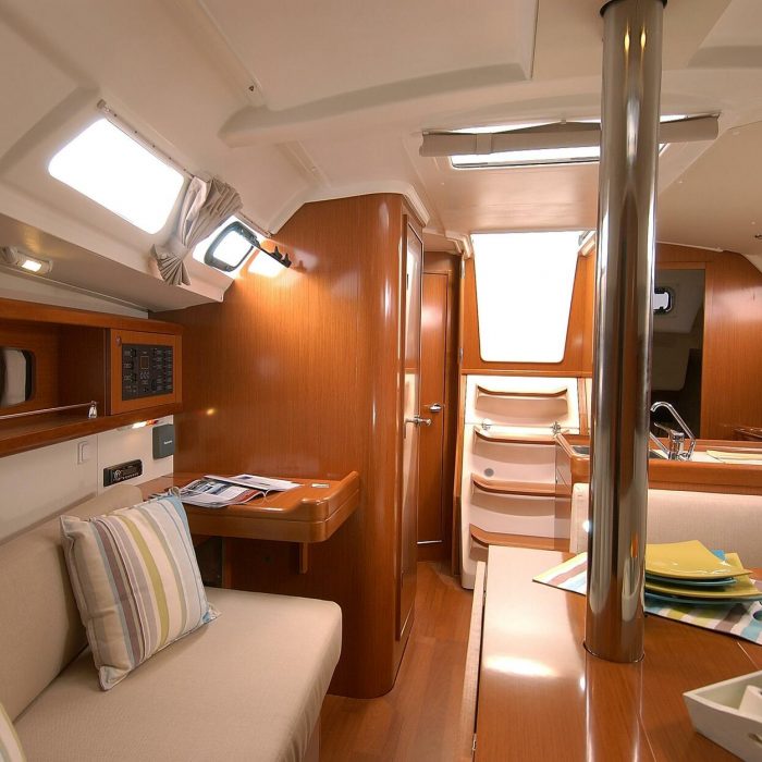 Seneca | Oceanis 34 photo 5