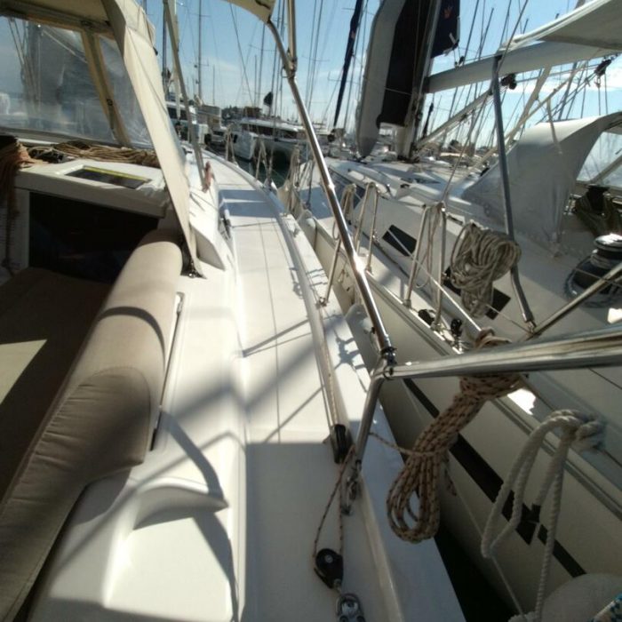 Triumph | Dufour 430 photo 2
