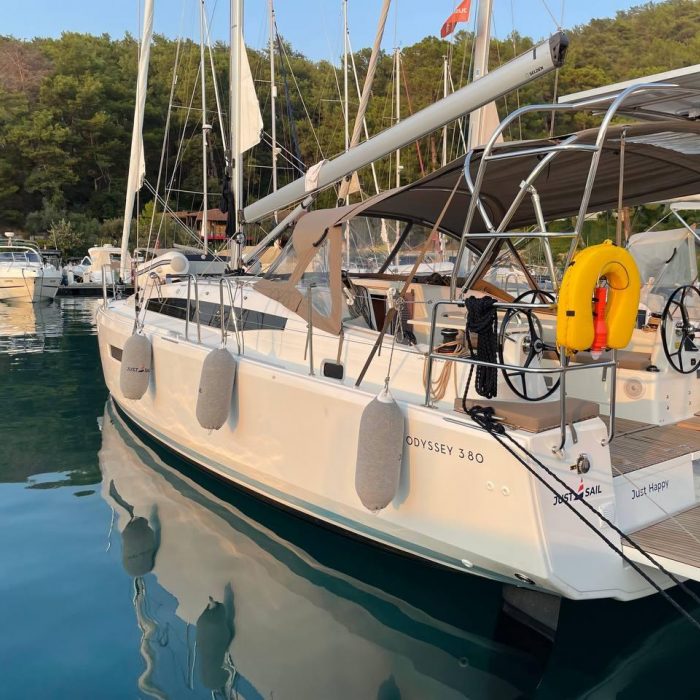 Just Happy | Sun Odyssey 380 photo 2