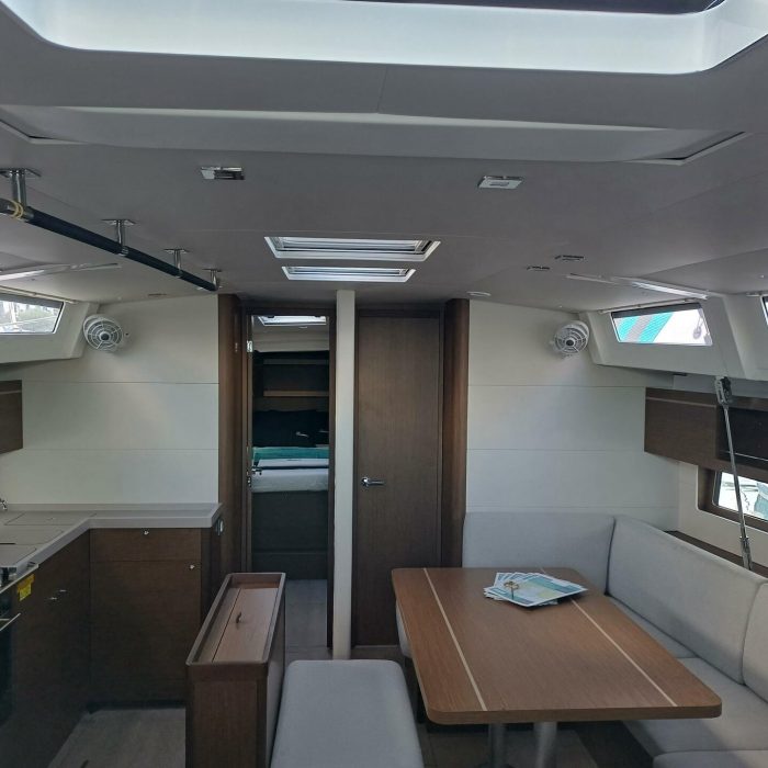 LaRiMaR | Oceanis 46.1 photo 10