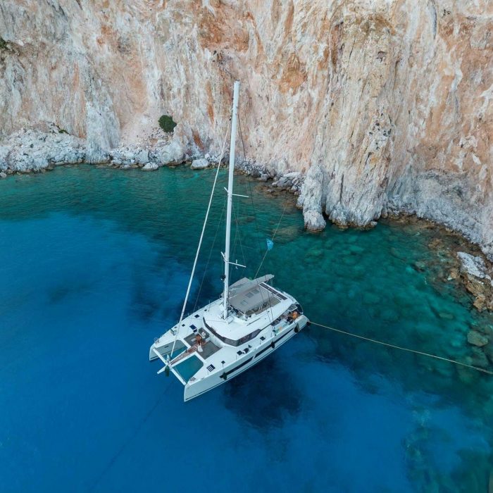 Serenissima | Fountaine Pajot Alegria 67 photo 4