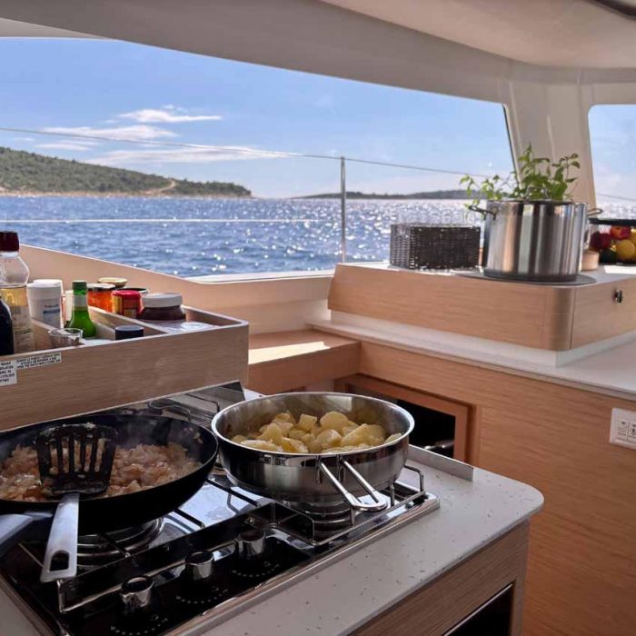 Acamar | Fountaine Pajot FP 41 Quatuor 3 photo 7